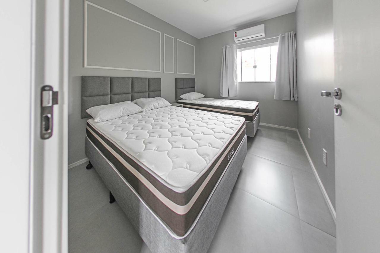 Apartamento Edificio Algarve Balneário Camboriú Exterior foto